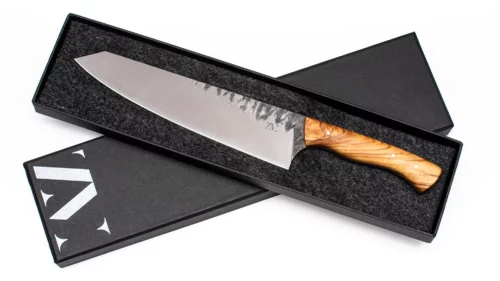 Handgeschmiedetes Kochmesser aus Kohlenstoffstahl mit Holzgriff