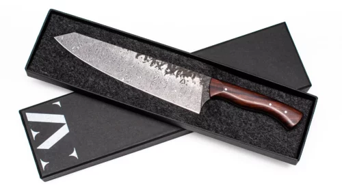Handgeschmiedetes Kochmesser aus Damaszenerstahl mit 240 Lagen und Holzgriff